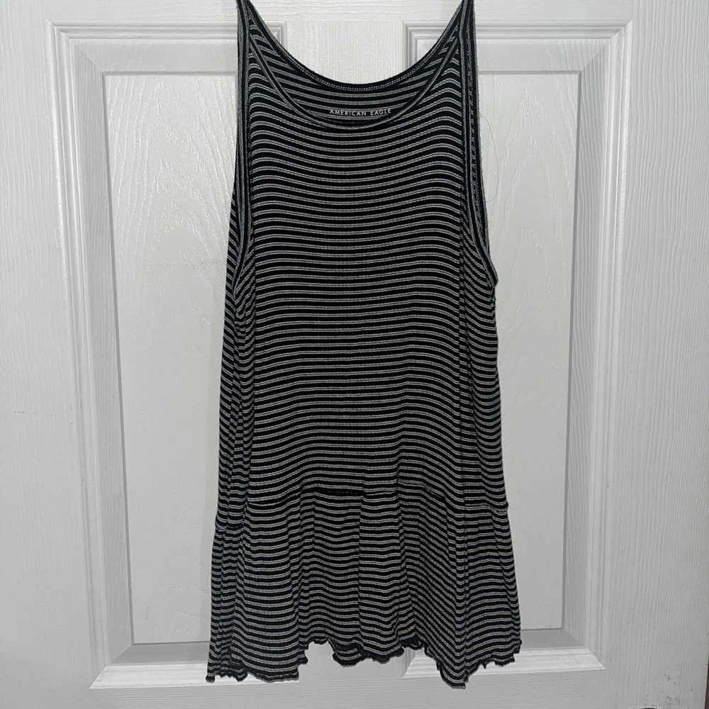 American Eagle Black and White Top
